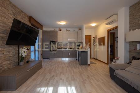 Via Vincenzo Gioberti, Rho, Lombardia 20017, Italy