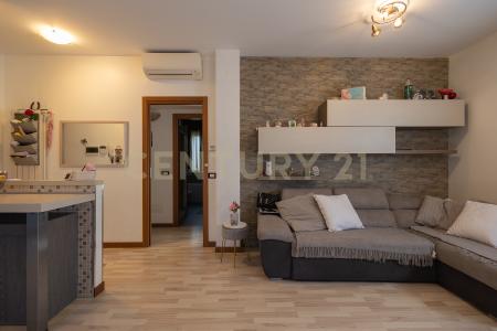 Via Vincenzo Gioberti, Rho, Lombardia 20017, Italy