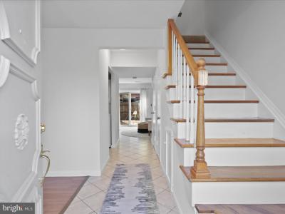 246 Stevenson Square N, Alexandria, Virgínia 22304, Estados Unidos