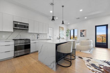 50 Leo M. Birmingham Parkway , #603, Boston, Massachusetts 02135, USA