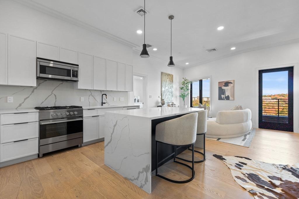 50 Leo M. Birmingham Parkway , #603, Boston, Massachusetts 02135, Stati Uniti