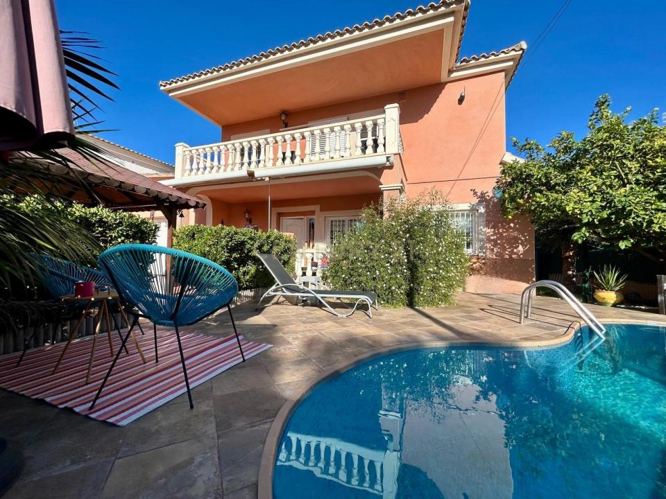 Tarragona, Cataluña/Catalunya 08880, Spanien