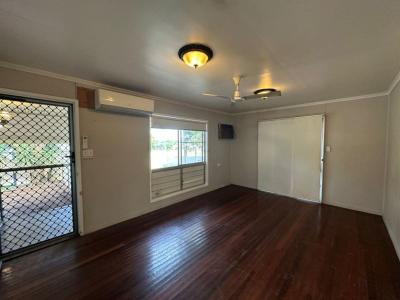 2 Burke Drive, Moranbah, QLD 4744, אוסטרליה