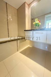 Av. Francisco Salazar 1, Punta Del Este, Maldonado 20100, Uruguai