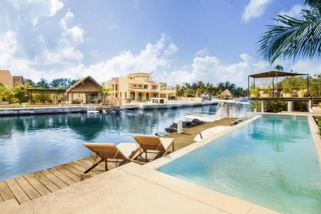 Boulevard Puerto Aventuras 44,, Solidaridad / Riviera Maya, Quintana Roo 77733, Mexico