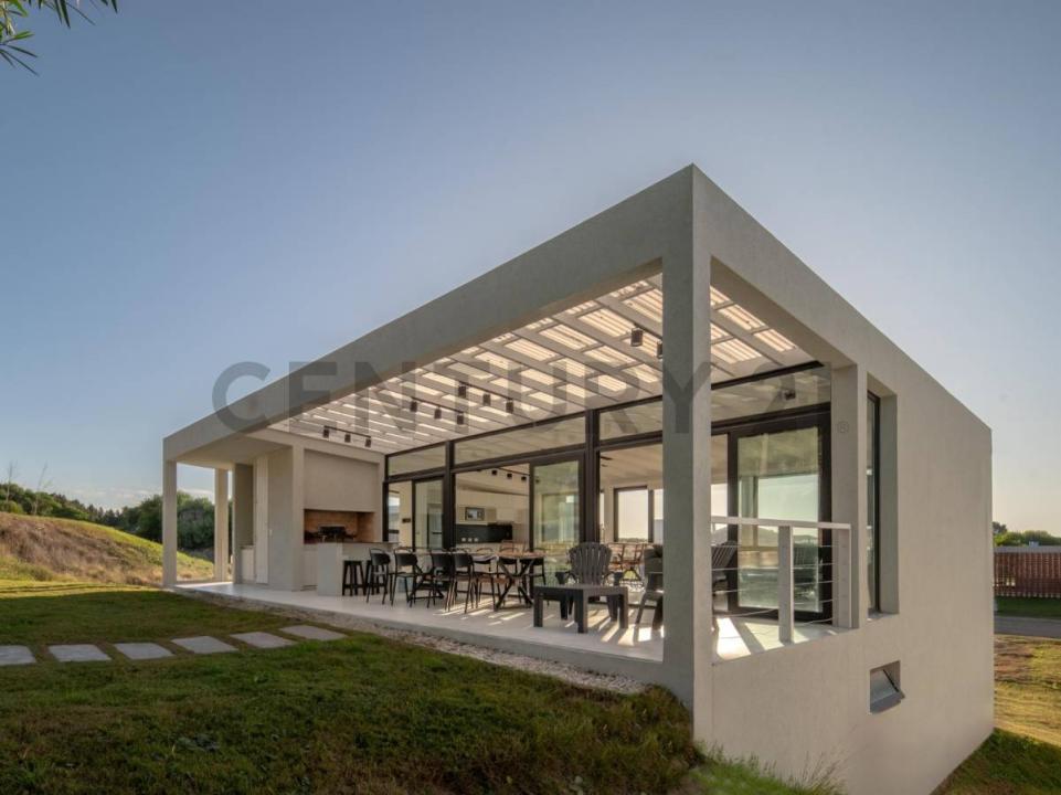 Senderos IV, Costa Esmeralda, Buenos Aires Costa Atlántica 7167, Argentina