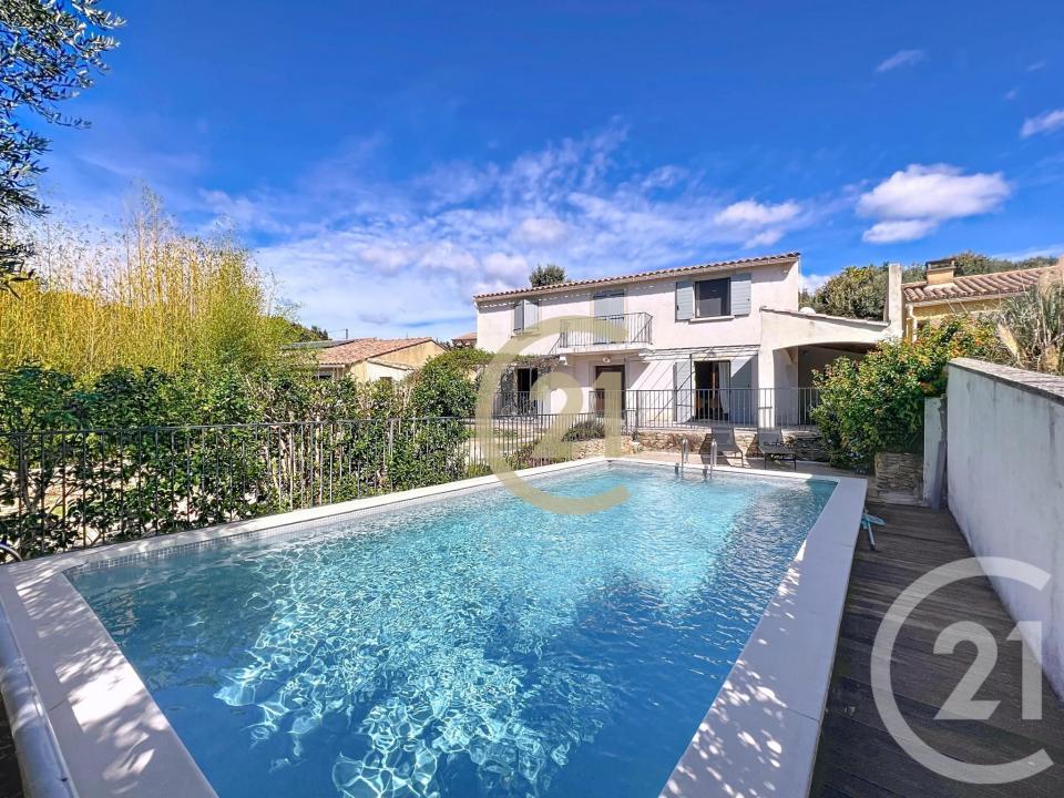 Uzes, Languedoc-Roussillon 30700, France