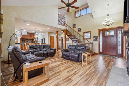 2425 Bishop Avenue, Waverly, 愛荷華州 50677, 美國