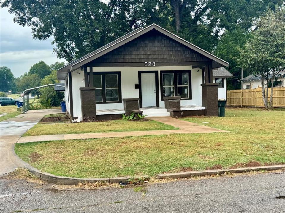 628 S 12th Street, Chickasha, אוקלהומה 73018, ארצות הברית של אמריקה 