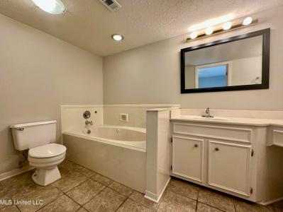 157 Caribbean Cov e, Clinton, Mississippi 39056, Estados Unidos