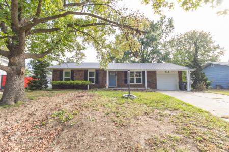 622 Meadowbrook Circle, Moberly, Missouri 65270, USA