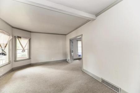 820 S 17th Avenue, Maywood, 伊利諾州 60153, 美國