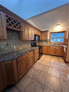 53 Oak Point Dr., Holiday Island, 阿肯色州 72631, 美国