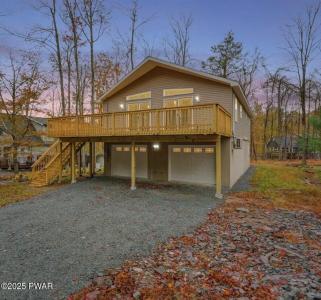 1081 Lakeland Drive, Lake Ariel, Pennsylvania 18436