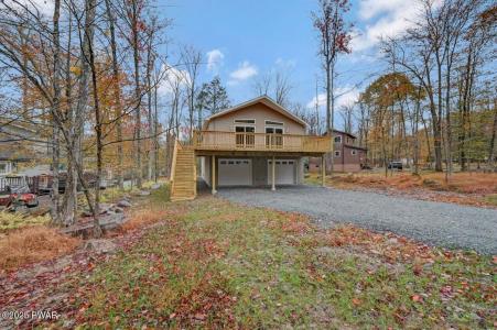 1081 Lakeland Drive, Lake Ariel, Pennsylvania 18436