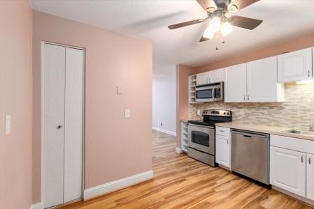 45 Macy St. , B101, Amesbury, Massachusetts 01913, Stati Uniti