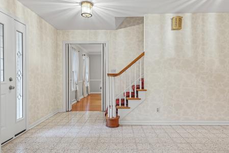 373 Tremont Road, Akron, אוהיו 44313, ארצות הברית של אמריקה 