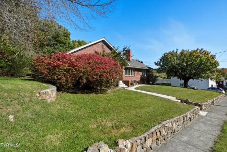 1202 NW Virginia Avenue, Norton, Wirginia 24273, USA