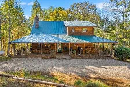 230 Pinners Point, Hayesville, North Carolina 28904