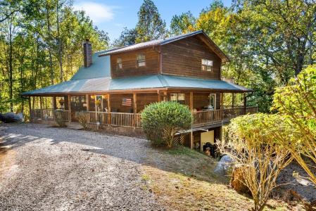 230 Pinners Point, Hayesville, North Carolina 28904