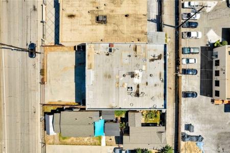 1056 W 1st, Pomona, California 91766, Stati Uniti