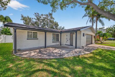 3927 HELENA STREET NE, St Petersburg, 佛罗里达州 33703, 美国