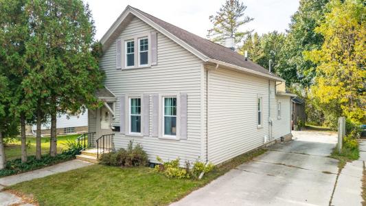 1632 S 14th St., Sheboygan, Wisconsin 53081, États-Unis