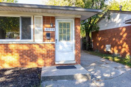 20975 Catalano, Clinton Township, Мичиган 48035, Соединенные Штаты