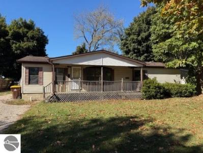 520 Moyer Avenue, Alma, Michigan 48801, USA