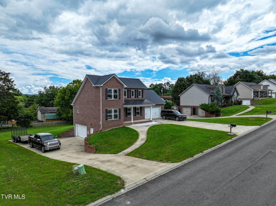 1864 Limestone Path, Morristown, Tennessee 37814, États-Unis