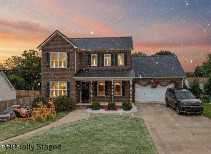 1864 Limestone Path, Morristown, Tennessee 37814, États-Unis