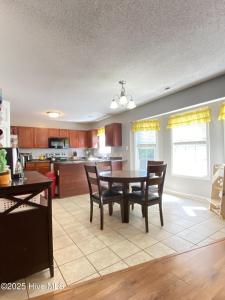 130 Whiteleaf Drive, Jacksonville, 北卡羅來納州 28546, 美國