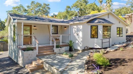17285 Hillcrest Ave, Sonoma, 캘리포니아 95476, 미국