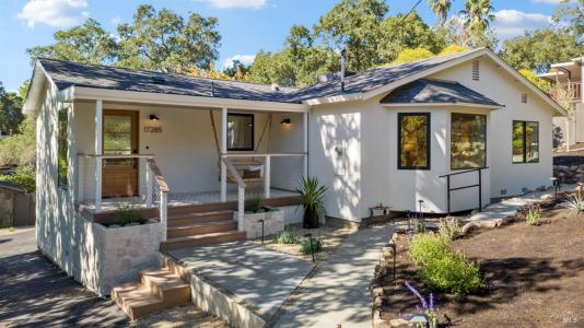 17285 Hillcrest Ave, Sonoma, 캘리포니아 95476, 미국