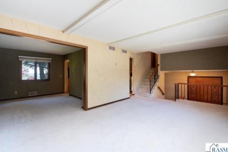 1810 Mary Lane, North Mankato, Minnesota 56003, USA