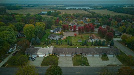 212 Linden Avenue W, Winsted, מינסוטה 55395, ארצות הברית של אמריקה