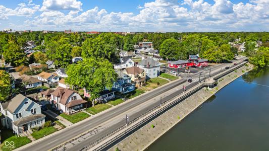 709 Wheeling Avenue, Muncie, Indiana 47303, USA