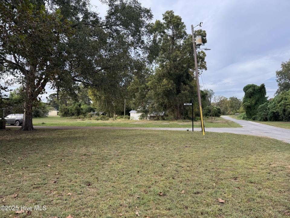 000 Hudson Pollock Street, Pollocksville, North Carolina 28573