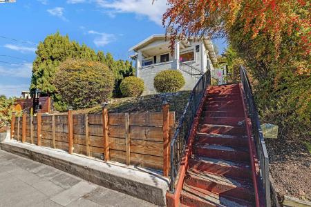 6432 Outlook Ave, Oakland, California 94605