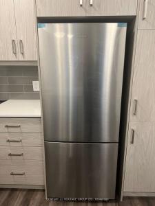 39 HONEYCRISP CRESCENT, Vaughan, Ontario L4K 0N6, Canada