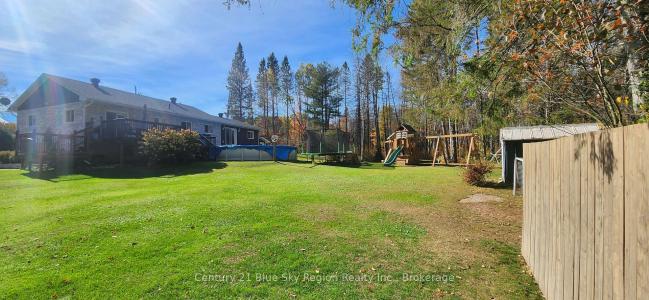 223 DEVELOPMENT ROAD, Bonfield, Ontario P0H 1E0, Canada