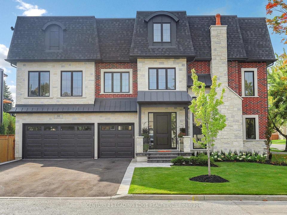 31 NAUGHTON DRIVE, Richmond Hill, Ontario L4C 4M6, Canada