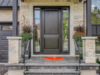 31 NAUGHTON DRIVE, Richmond Hill, Ontario L4C 4M6, Canada