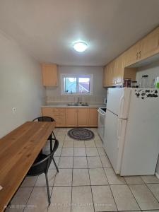 30 MOSCRIP ROAD, Cambridge, Ontario N1R 4X6, Canada