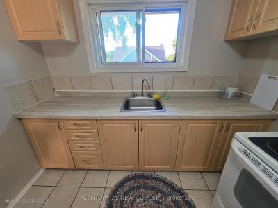 30 MOSCRIP ROAD, Cambridge, Ontario N1R 4X6, Canada