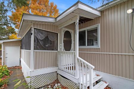 9 BRIDLE PATH, Rideau Lakes, Ontario K2A 0J4, Canada