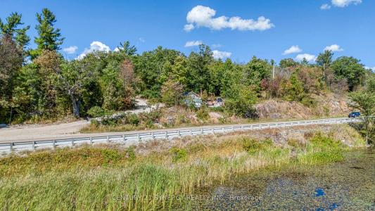 21520 HIGHWAY 7 HIGHWAY, Tay Valley, Ontario K0H 2B0, Canadá