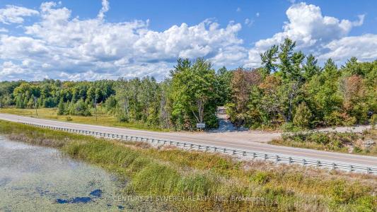 21520 HIGHWAY 7 HIGHWAY, Tay Valley, Ontario K0H 2B0, Canadá