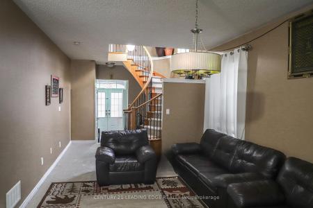 6 GAMBLE DRIVE, Ajax, Ontario L1Z 0H2, Kanada
