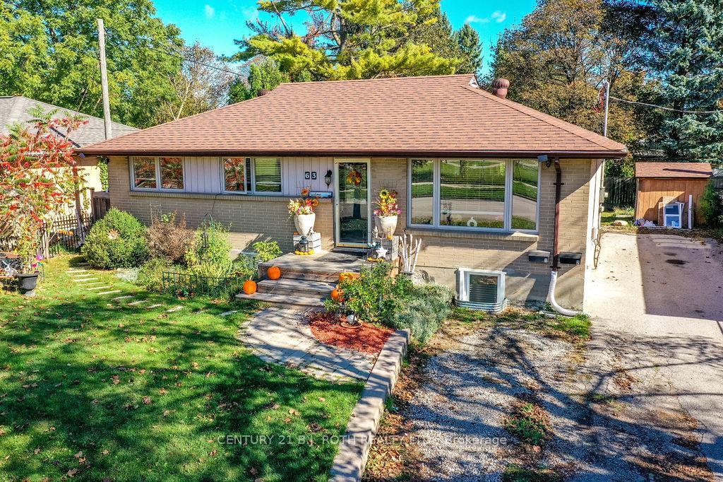 63 DAVIDSON STREET, Barrie, Онтарио L4M 3S2, Канада